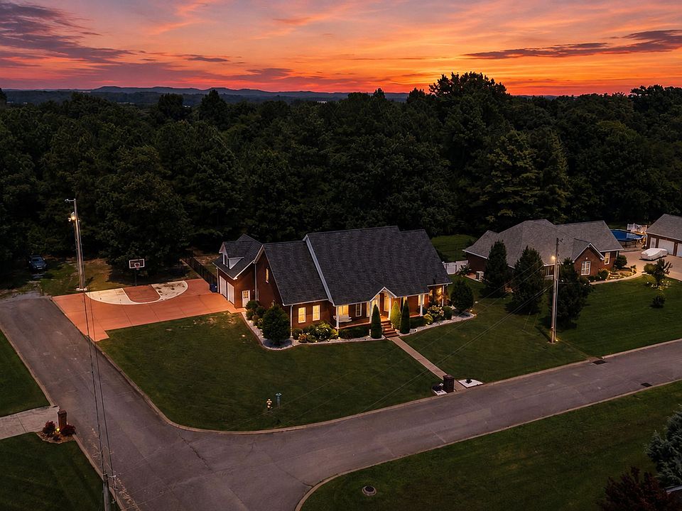 1st image of 106 Finch Ln