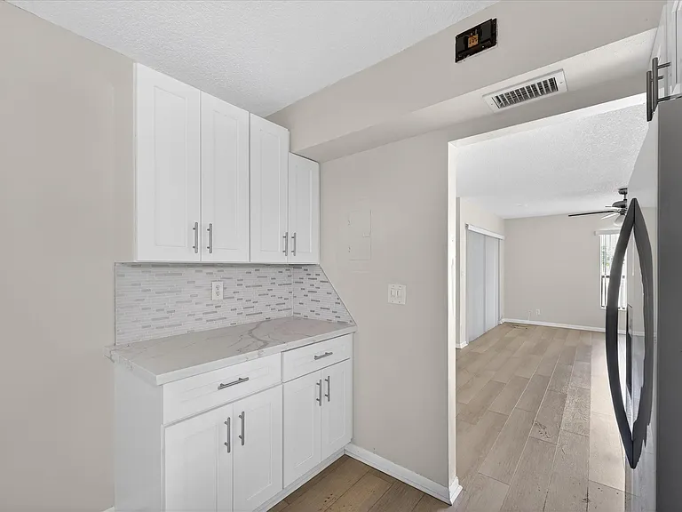 4467 Carambola Cir S — Photo 10