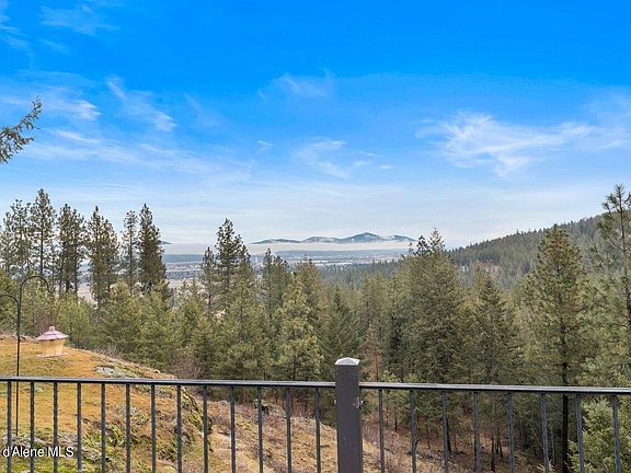 3rd image of 18610 W Sonia Ln