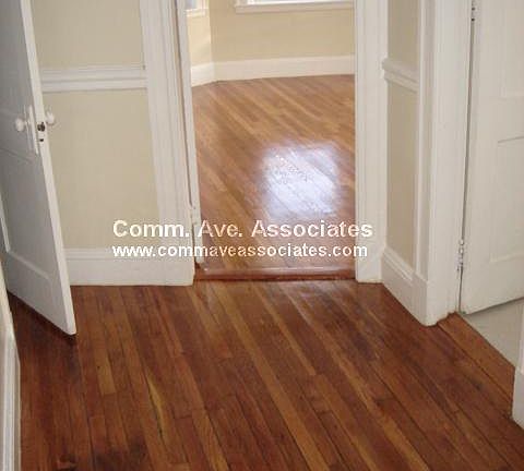 4th image of 60 Woodstock Ave APT 17