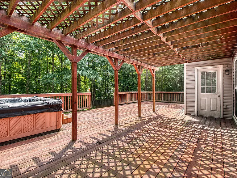 255 Squire Ln — Photo 47