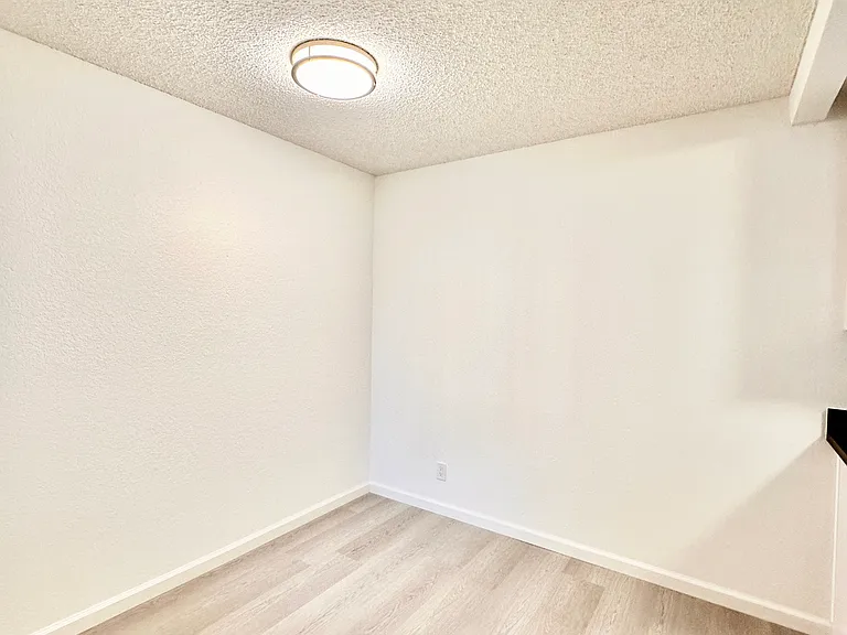39583 Ross Cmn — Photo 8