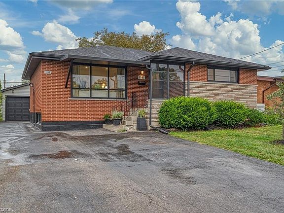 3rd image of 1141 Mohawk Rd E