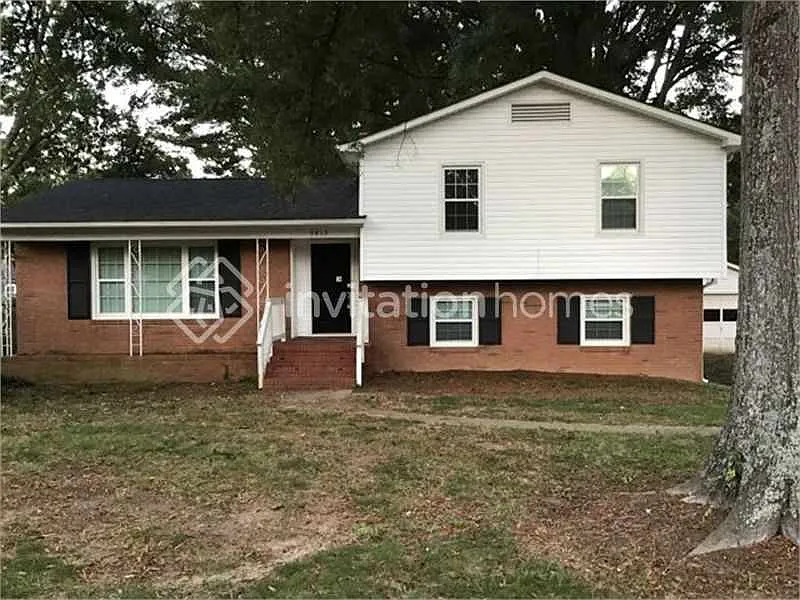 5813 Martin Lake Rd
