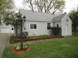 71 S Blossom Rd, Elma, NY 14059