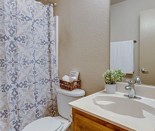 5th image of 2112 Ingrid Ln