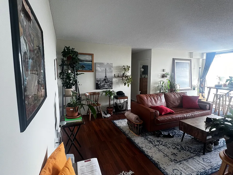 2500 N Van Dorn St