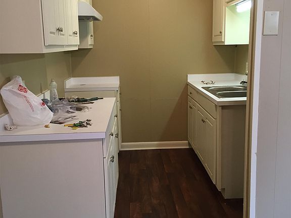 Kitchen. (Note attached video with pictures of range and fri