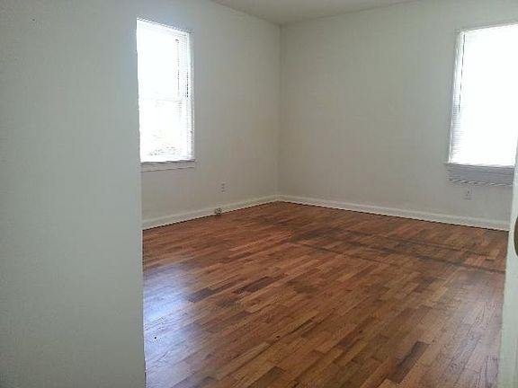 3rd image of 2656 Hickory Hill Dr SE
