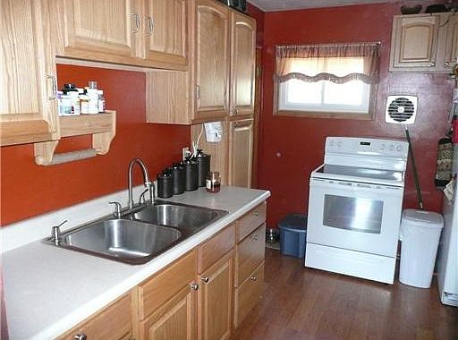 4th image of 928 Sussex Dr