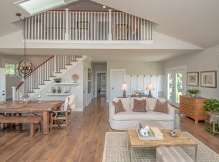 25 Shamrock Ln, Arundel, ME 04046