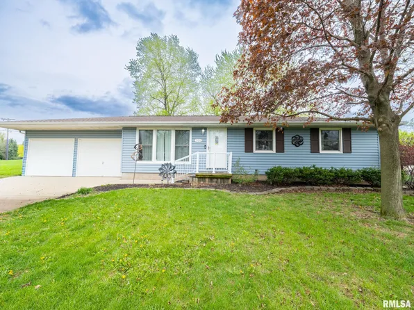 300 Daniel Pkwy, Washington, IL 61571