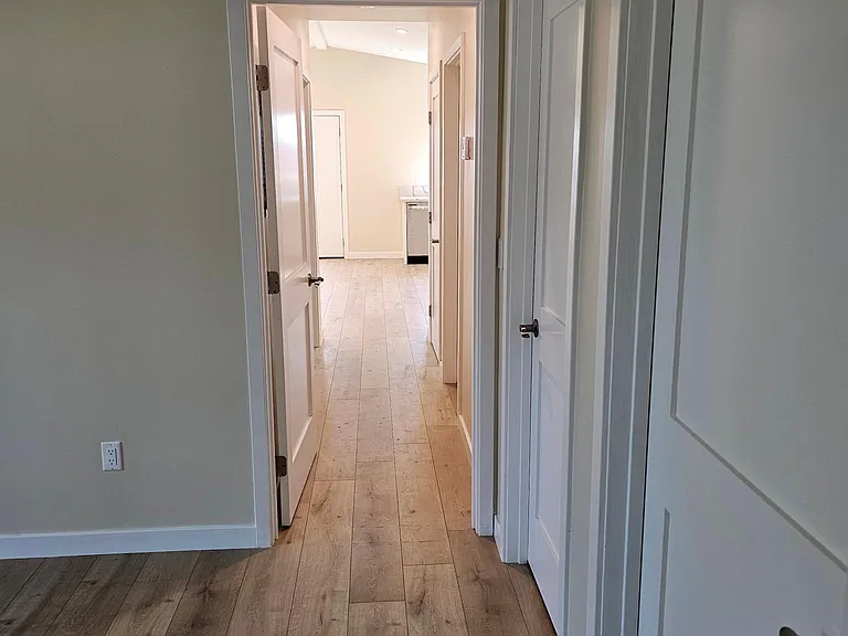 17620 Los Alimos St — Photo 14