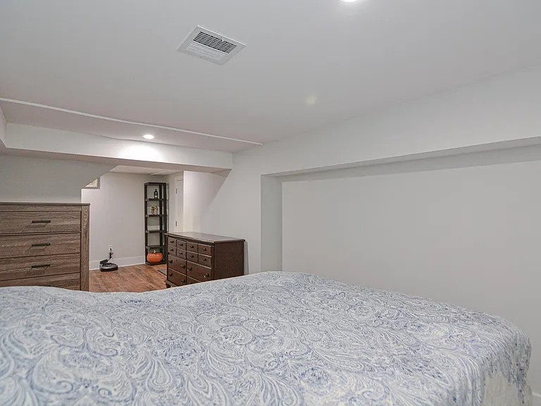 10 Grant St #1 — Photo 60