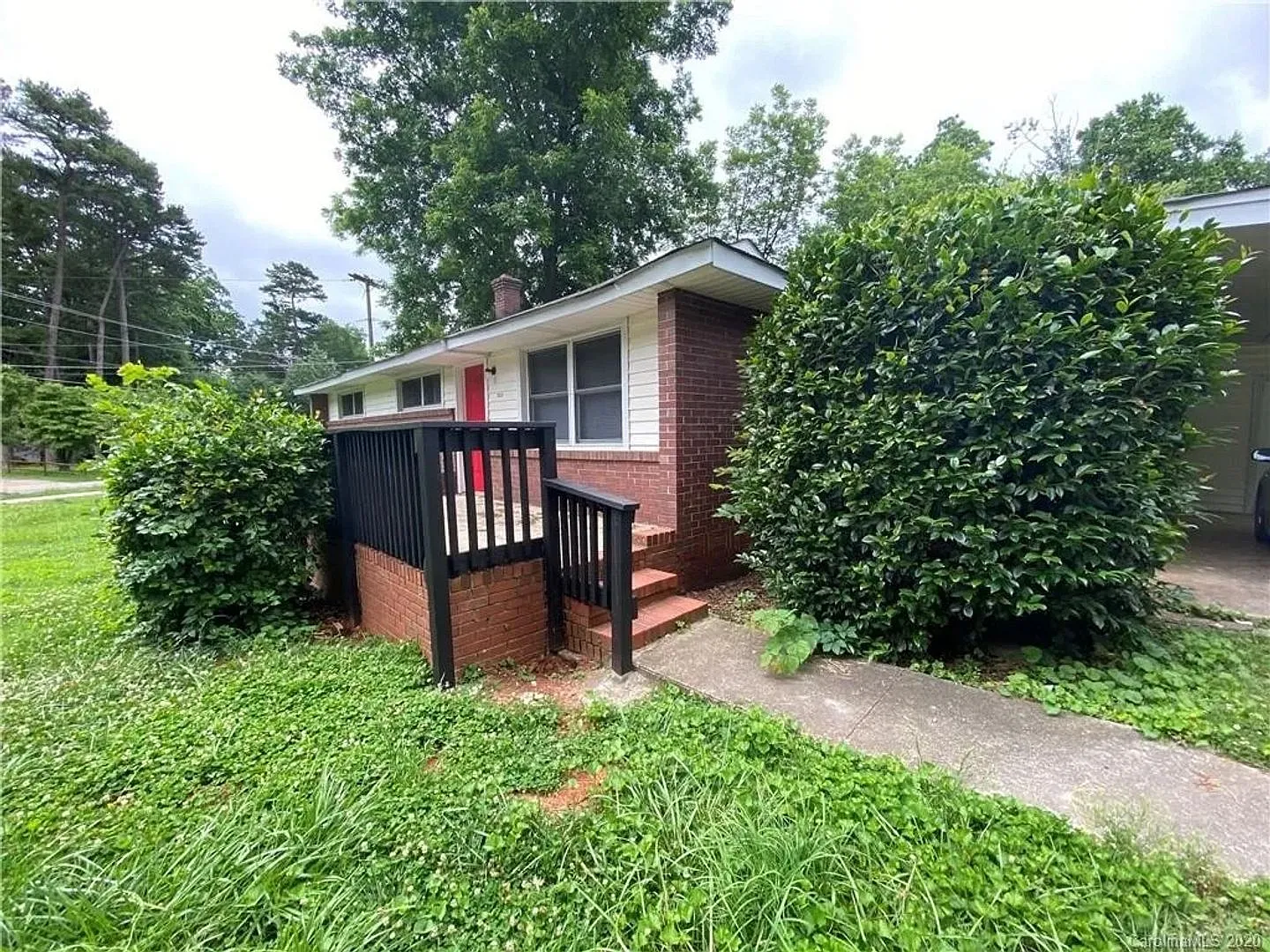 Room in 4 Bedroom Home at Nations Ford Dr — Photo 2