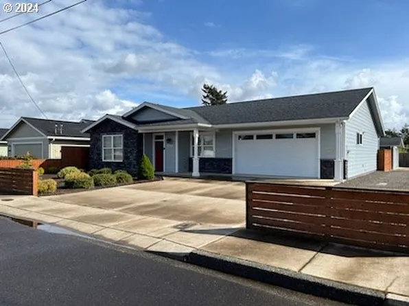 1620 18th St, Florence, OR 97439