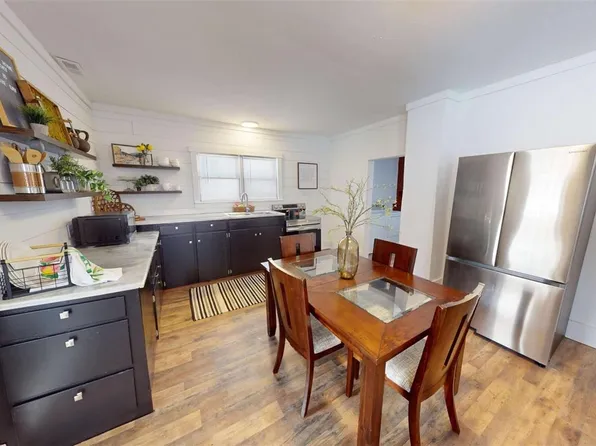 704 Clark St, Canton, MO 63435