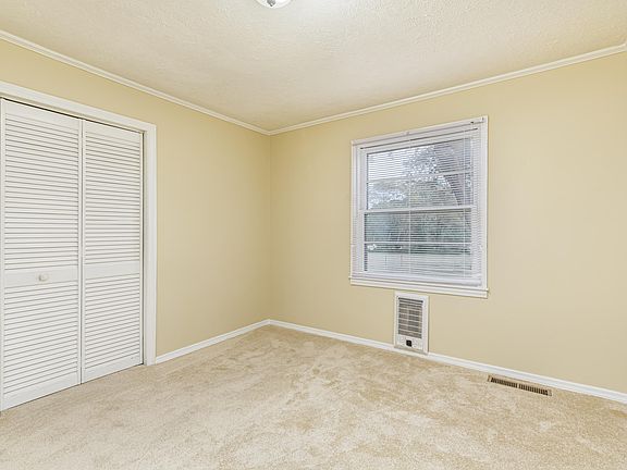 5th image of 4708 Green Meadow Ln