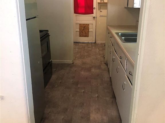 5th image of 735 N Hooker St