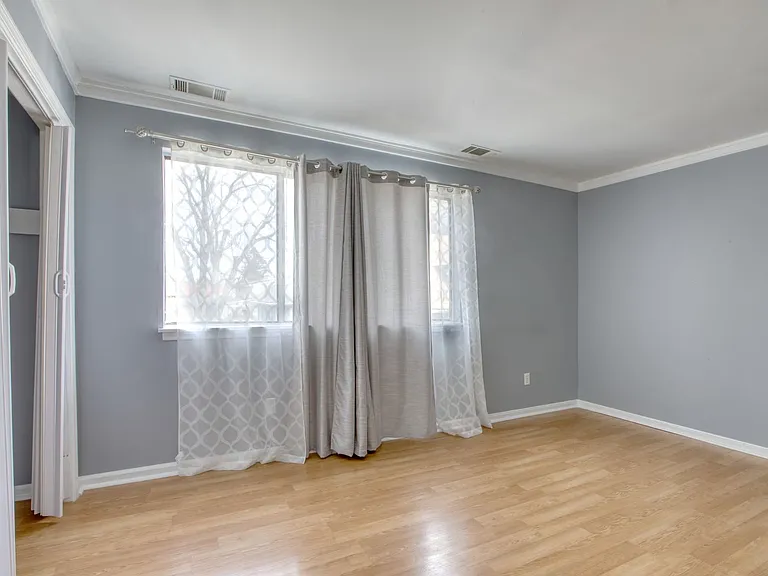 15 Renwick St #2 — Photo 10
