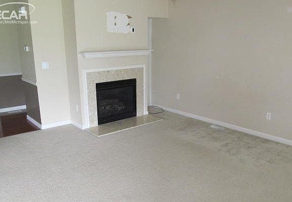 5th image of 3199 Pine Run Dr