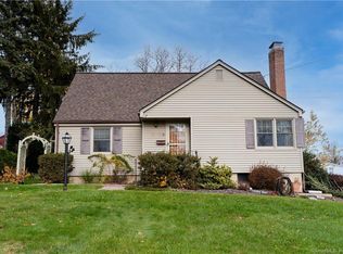 16 Cherry Hill Dr, Newington, CT 06111
