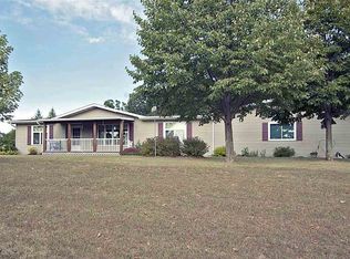 N4630 Saint Lawrence Bluff Rd, Poynette, WI 53955