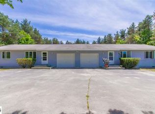 7117 Sullivan Rd, Grawn, MI 49637