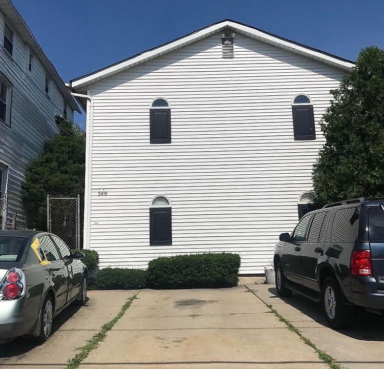 2nd image of 149-151 S 6th St