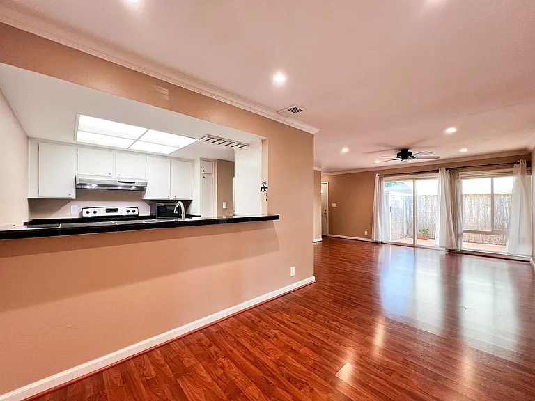 22 Belvedere Ct — Photo 8