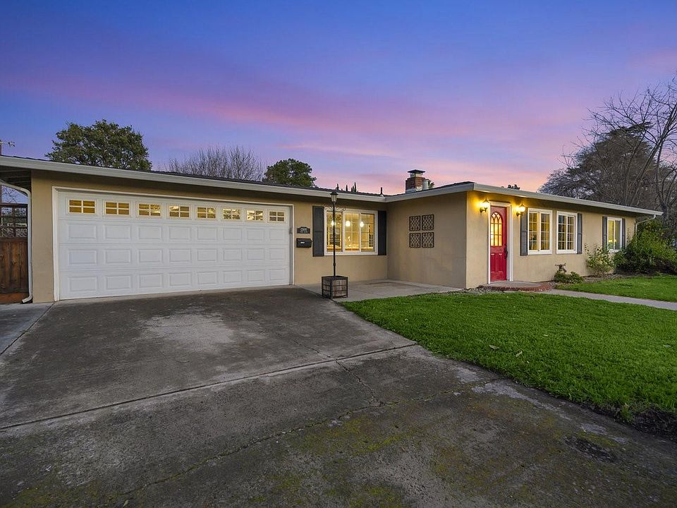 1st image of 12680 Paseo Olivos