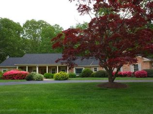 7509 Royal Oak Dr, Mc Lean, VA 22102