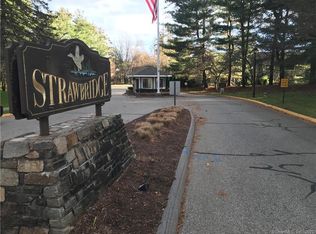 1904 Mill Pond Dr UNIT 1904, South Windsor, CT 06074