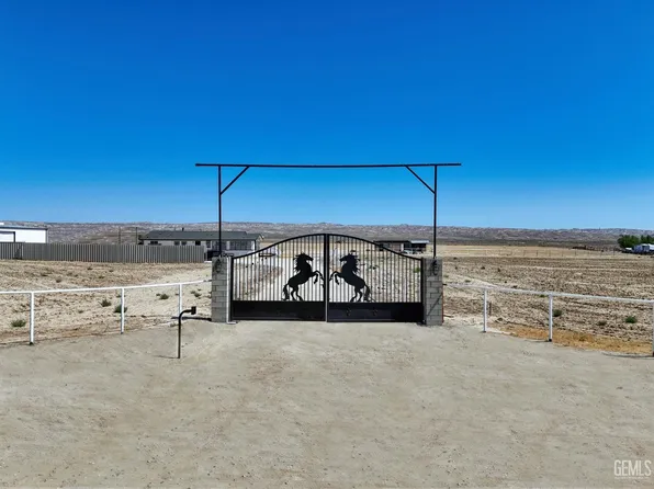 27580 Tamarisk Rd, Taft, CA 93268