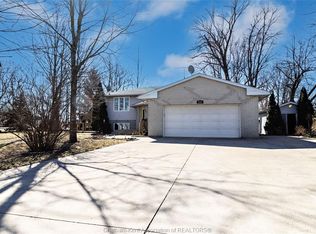 6201 Main St, Lakeshore, ON N0P1J0