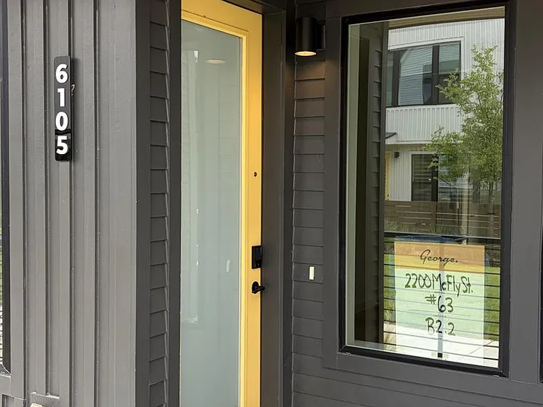 2200 McFly St #6105 — Photo 2