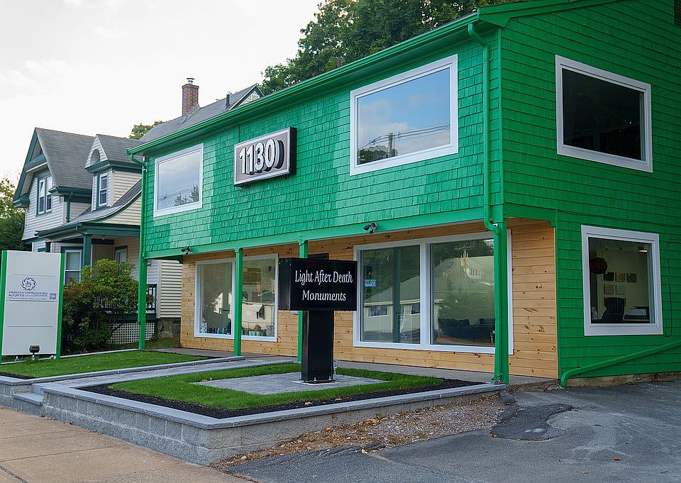 2nd image of 1130 N Main St