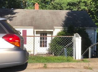 2022 Vine St, Salem, VA 24153