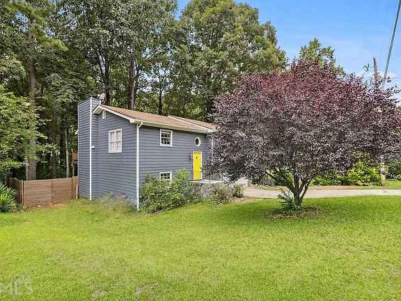 5th image of 1597 Cherry Hill Ln SW