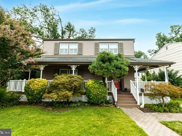 338 Brown St, Burlington, NJ 08016