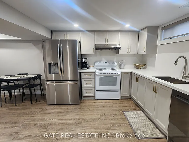 29 Caronport Cres #BASEMENT — Photo 7