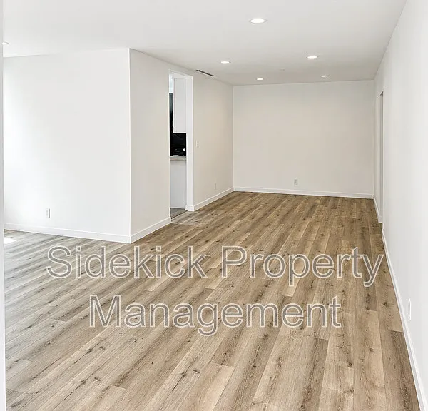 432 W Garfield Ave — Photo 5
