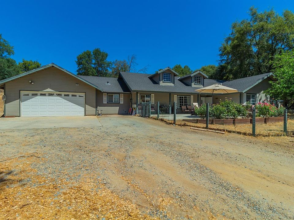 1st image of 31354 Blue Heron Ln