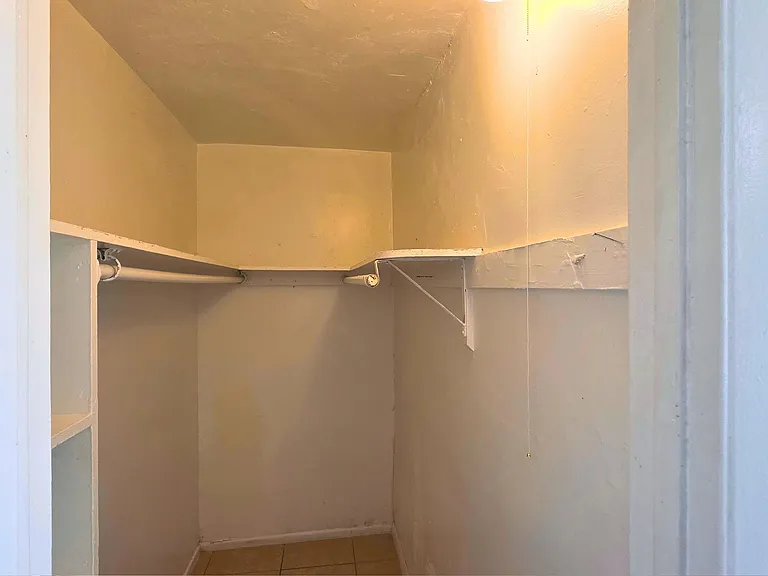 225 S B St #3 — Photo 8