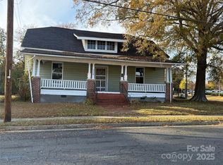 304 Confederate Ave S, Chester, SC 29730