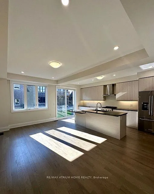 3 bed, $3,500 — Photo 2