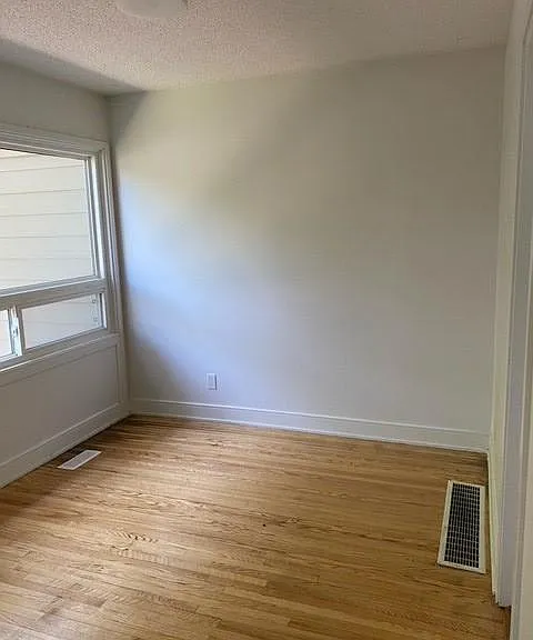 120 Beaverbrook Ln — Photo 26