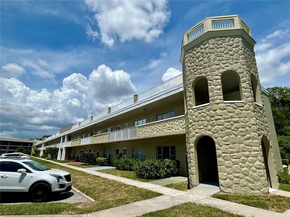 2391 Sumatran Way APT 37, Clearwater, FL 33763