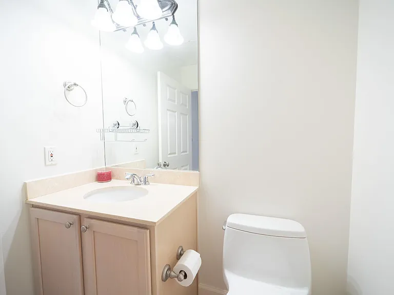 2520 Robinhood St #505 — Photo 8