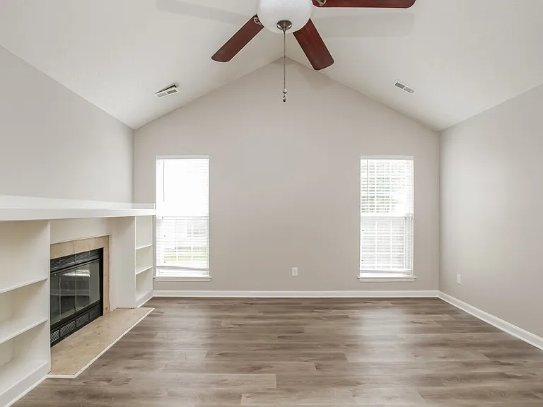8809 Little Hampton Pl — Photo 4